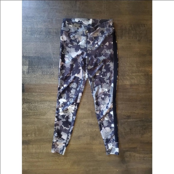 Joy Lab Camo Print grey Striped Leggings - Picture 7 of 8